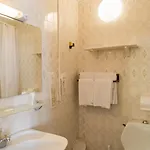 Ξενοδοχείο Pb - Paris-barcelone 3*