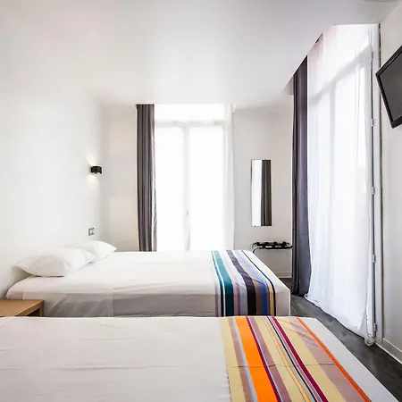 فندق Pb - Paris-barcelone بيربينيو