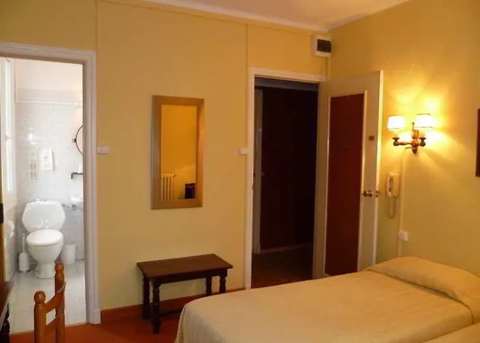 Hotel Pb - Paris-barcelone 3*